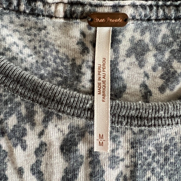 NWOT snake skin print free people t-shirt - Picture 2 of 2